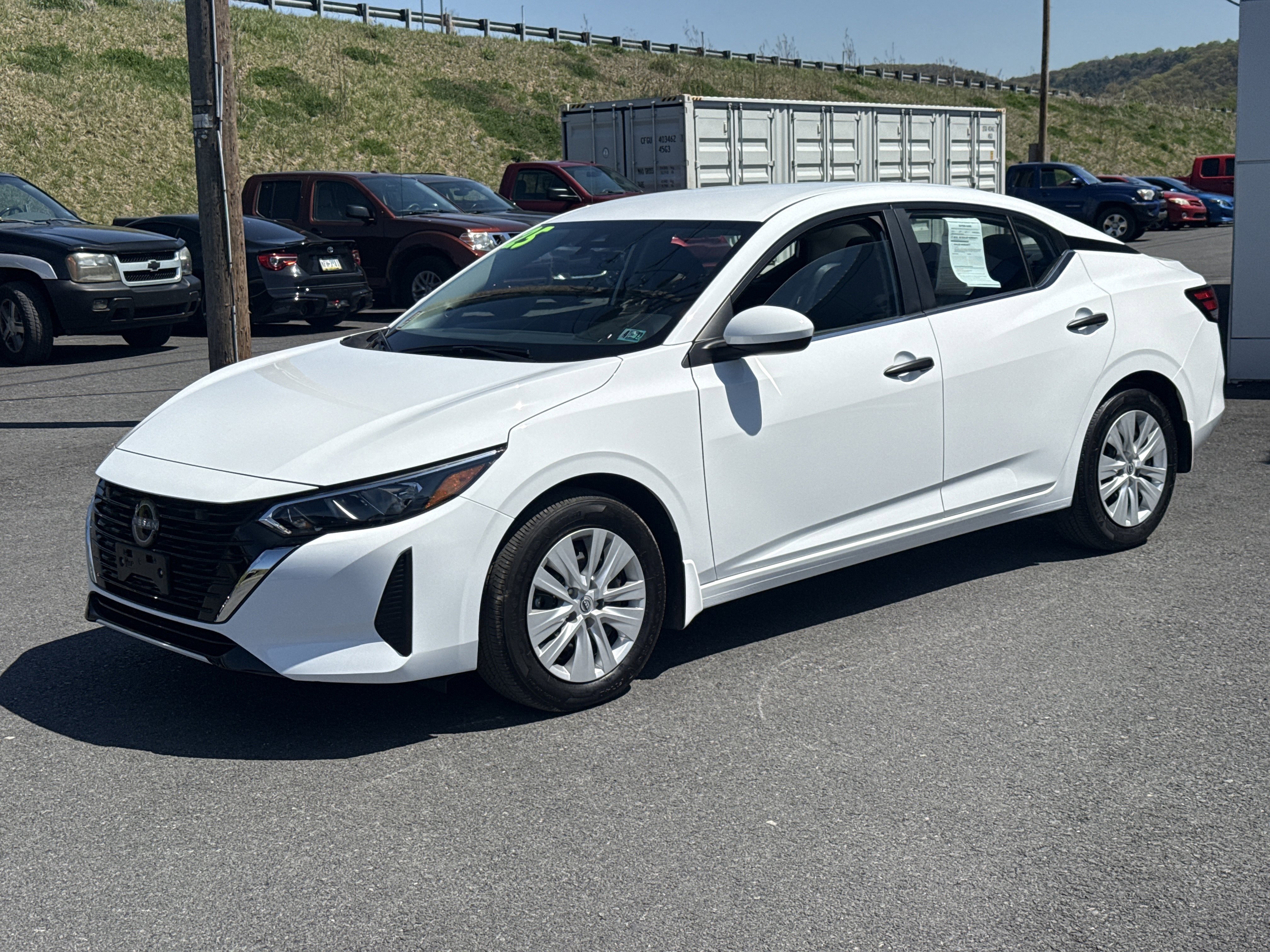 Used 2025 Nissan Sentra S image 8