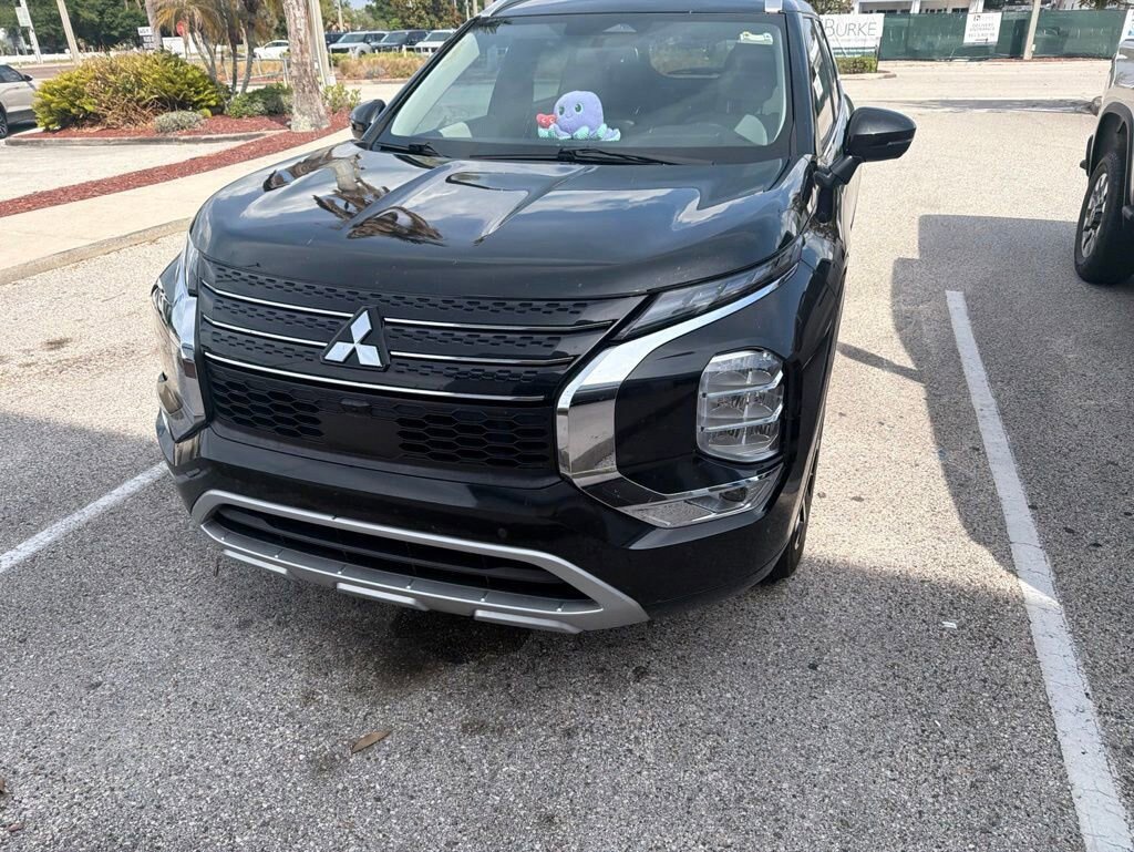 Used 2022 Mitsubishi Outlander SEL FWD image 4