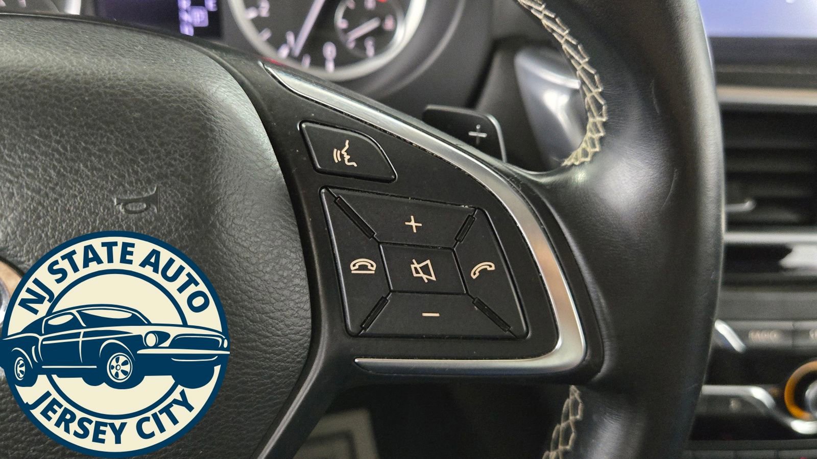 Used 2018 INFINITI QX30 AWD image 13