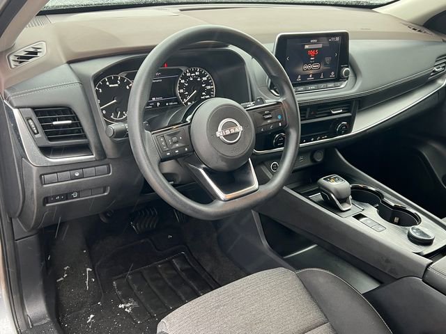 Used 2023 Nissan Rogue SV image 16