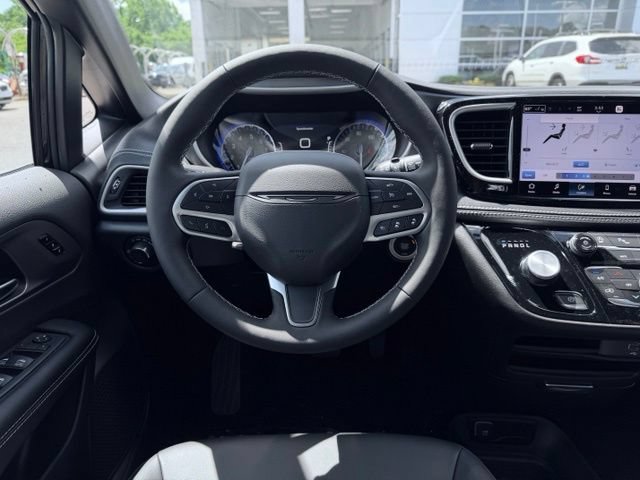 New 2027 Chrysler Pacifica Select FWD image 31