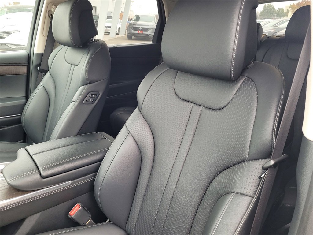 Used 2024 Genesis GV80 3.5T image 14