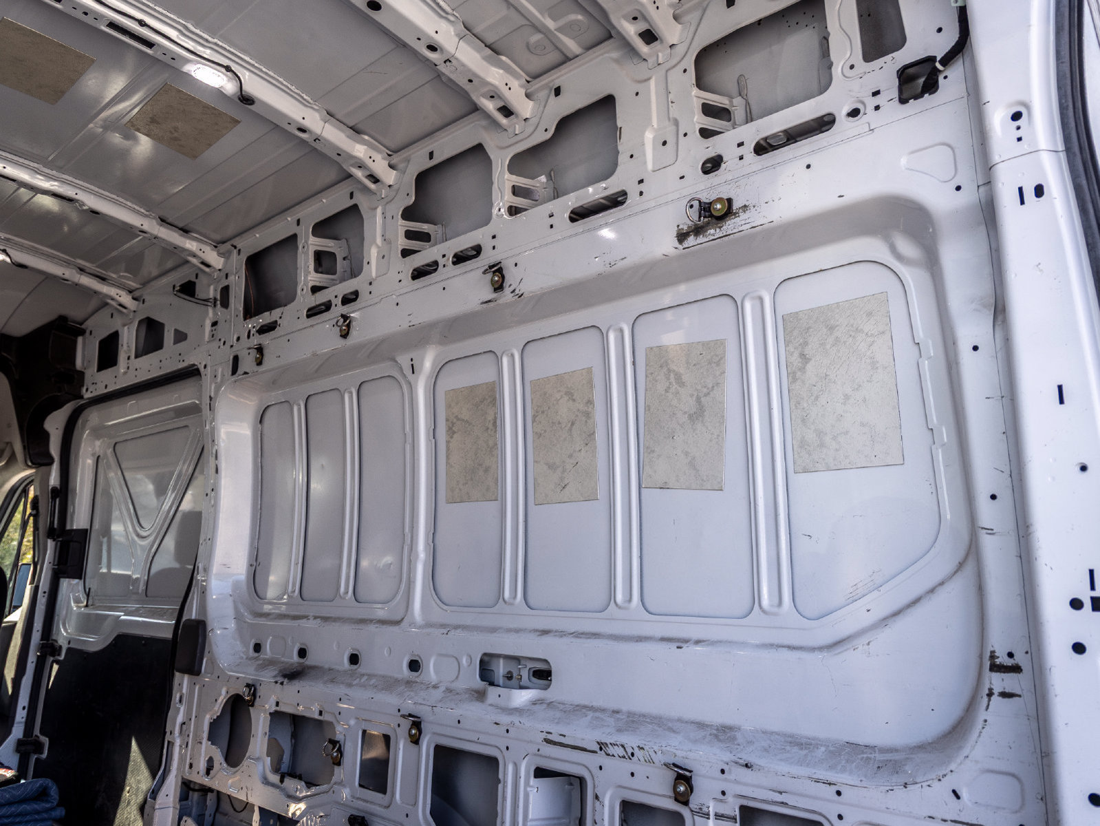 Used 2020 Ford Transit 250 148 High Roof Extended RWD image 9