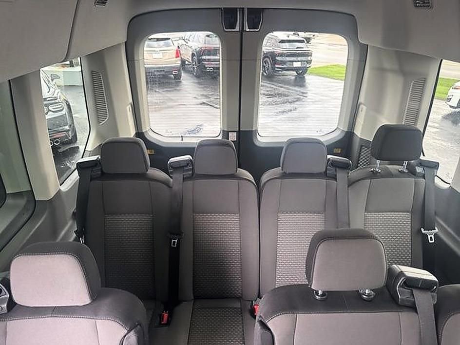 Used 2024 Ford Transit 350 XLT image 9