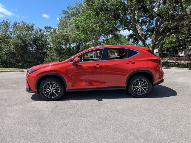 Used 2025 Lexus NX 250 FWD w/ Towing Package (2000 Lbs) image 5
