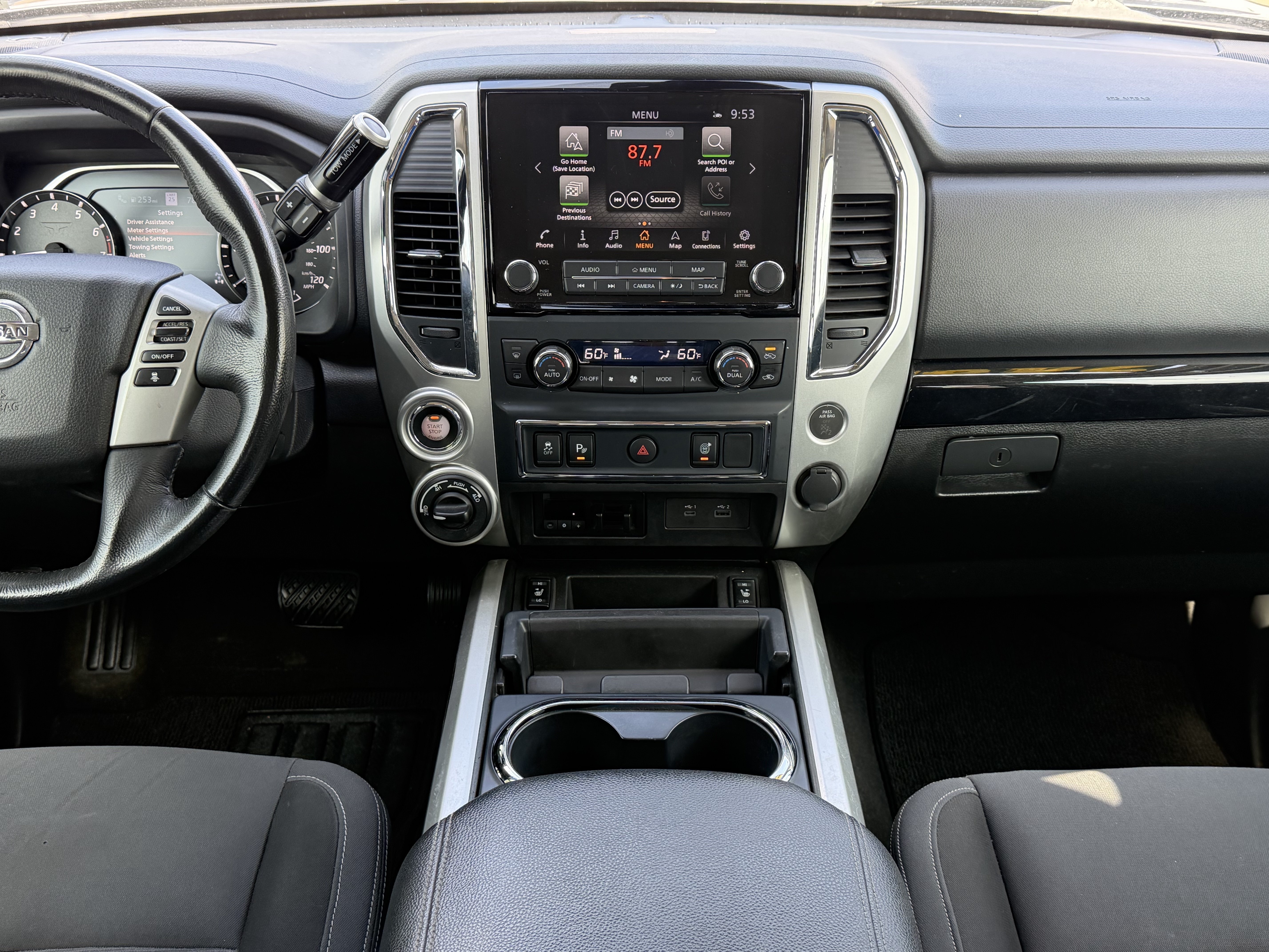 Used 2021 Nissan Titan SV w/ SV Convenience Package AWD/4WD image 15