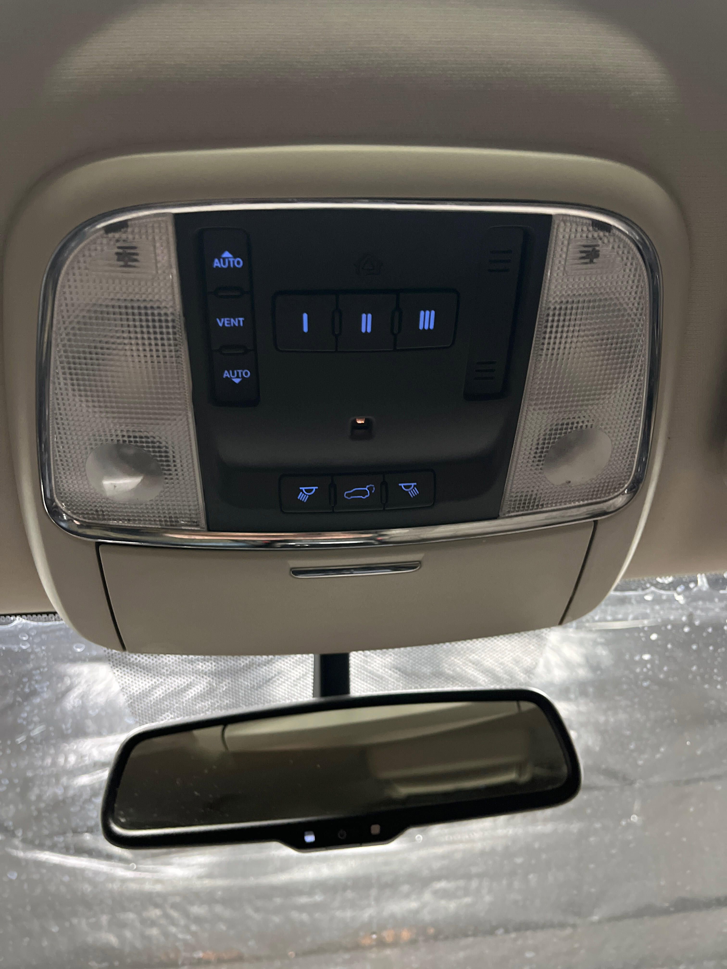 Used 2013 Dodge Durango Crew AWD/4WD image 17