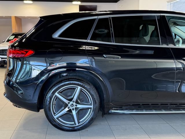Used 2023 Mercedes-Benz EQS 580 4MATIC SUV image 17