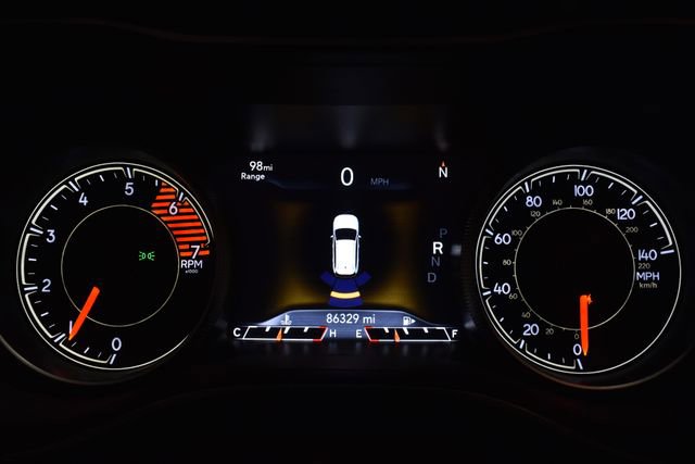 Certified 2020 Jeep Cherokee Trailhawk w/ Cold Weather Group image 17