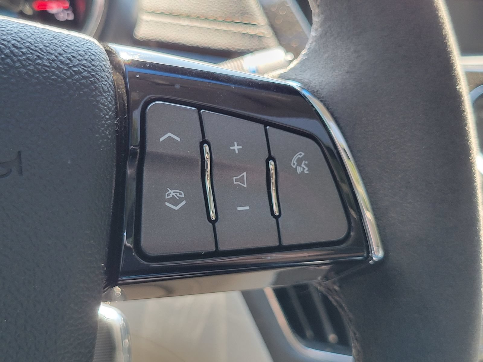 Used 2012 Cadillac CTS V w/ Wood Trim Package RWD image 19