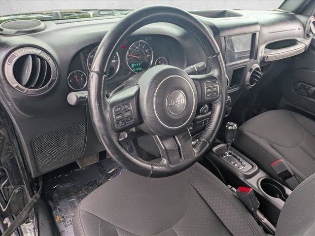 Used 2017 Jeep Wrangler Sport w/ Connectivity Group AWD/4WD image 10