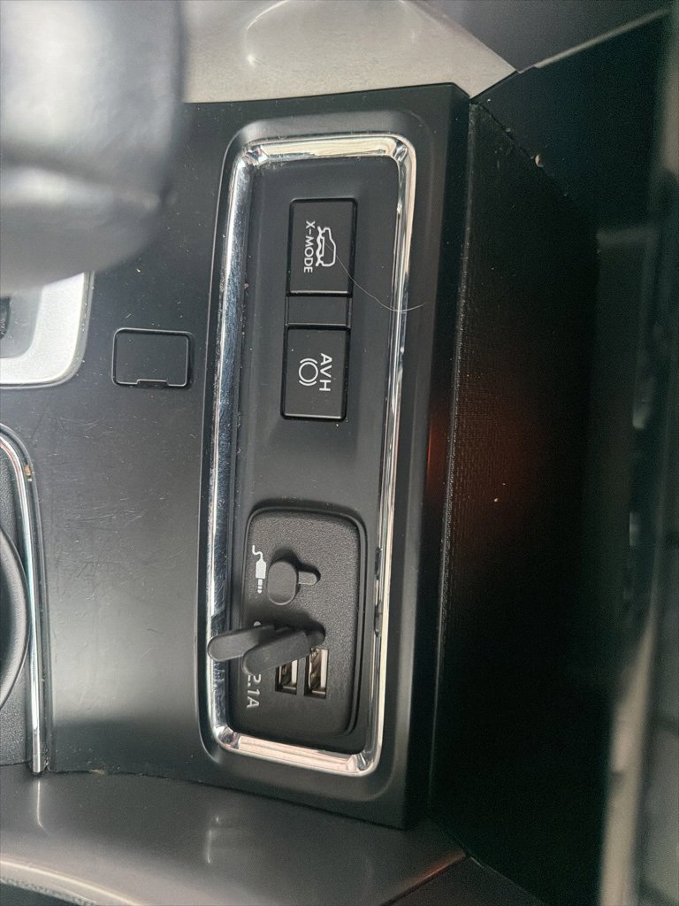 Used 2022 Subaru Ascent Limited w/ Technology Package image 36