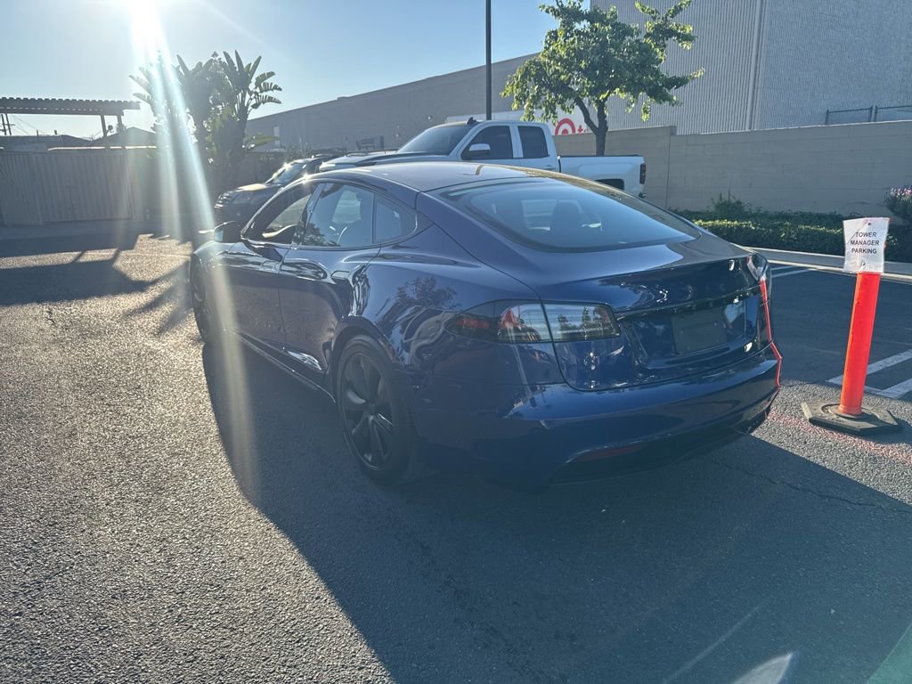 Used 2023 Tesla Model S Standard Range image 2