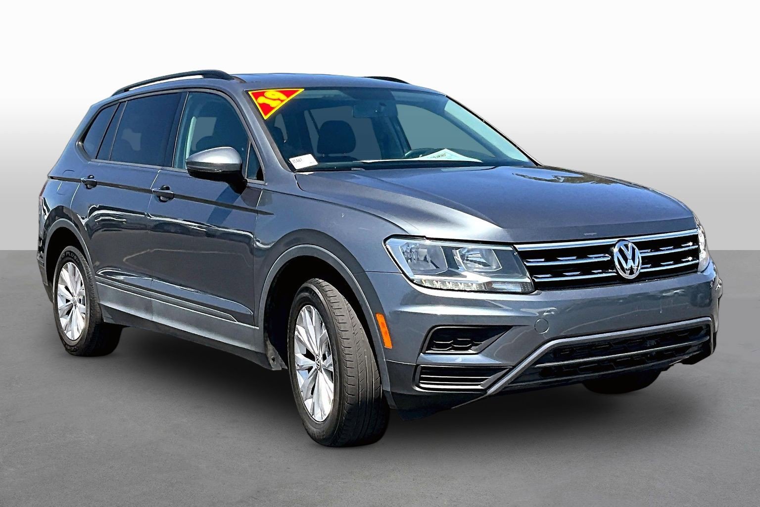 Used 2019 Volkswagen Tiguan S FWD image 6