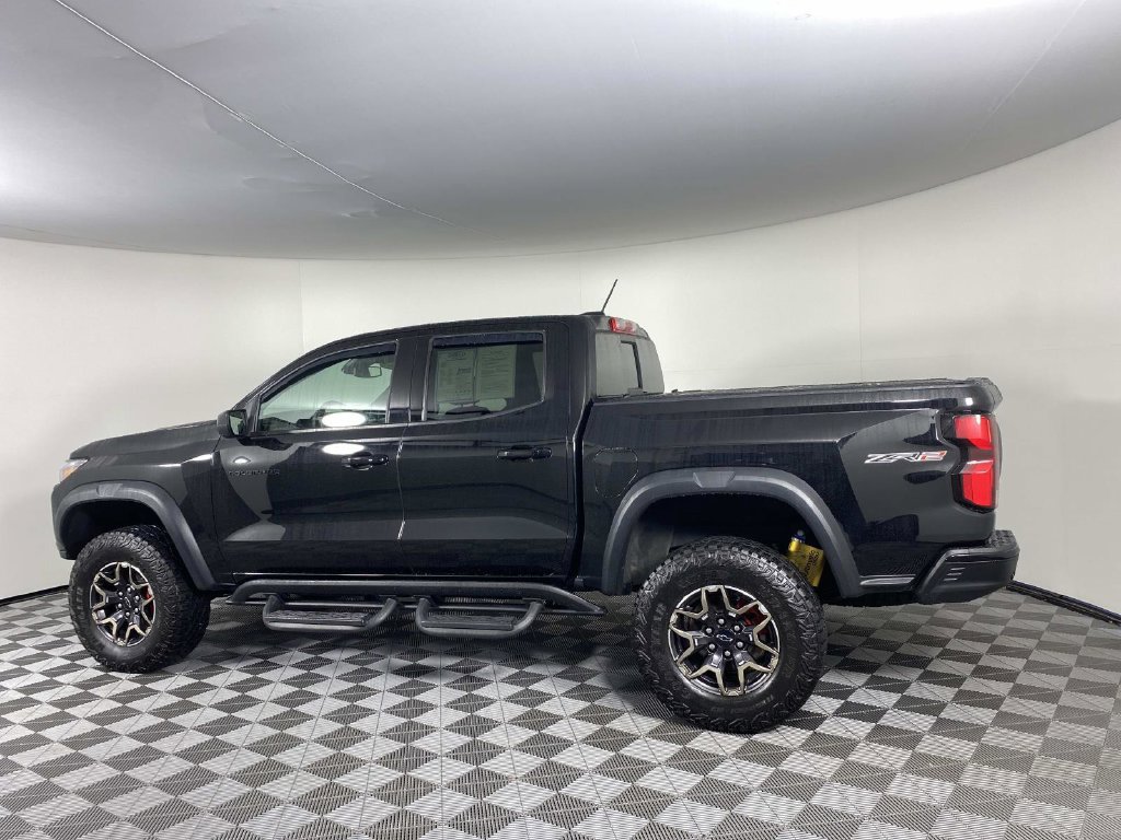 Used 2023 Chevrolet Colorado ZR2 w/ ZR2 Convenience Package III AWD/4WD image 5