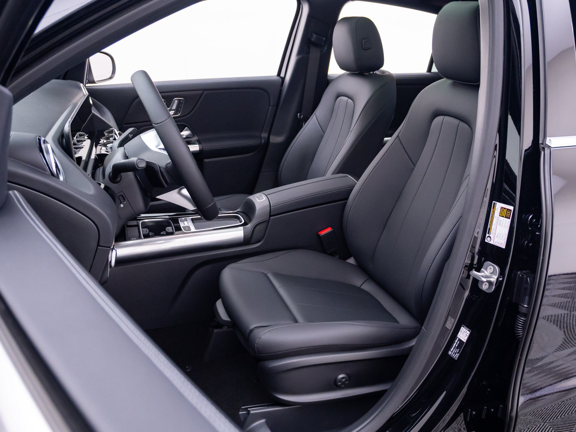 New 2026 Mercedes-Benz GLA 250 4MATIC image 17