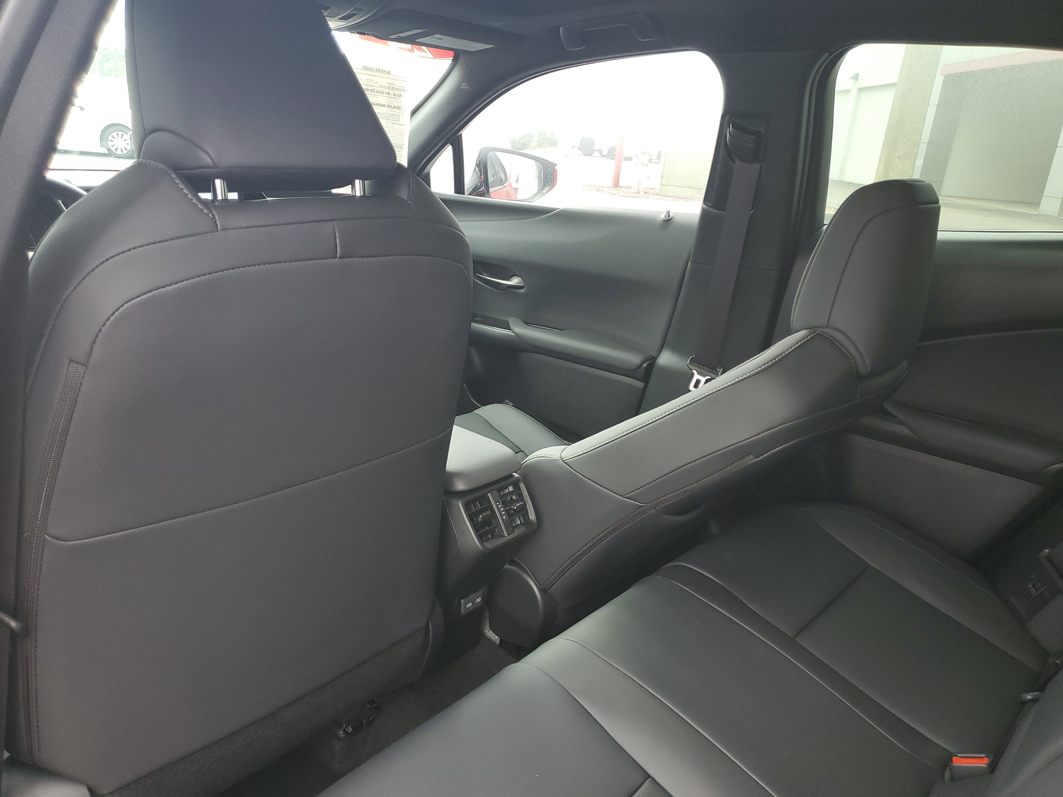 Used 2024 Lexus UX 250h F Sport image 12