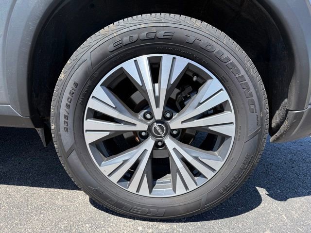 Used 2023 Nissan Rogue SV AWD/4WD image 9