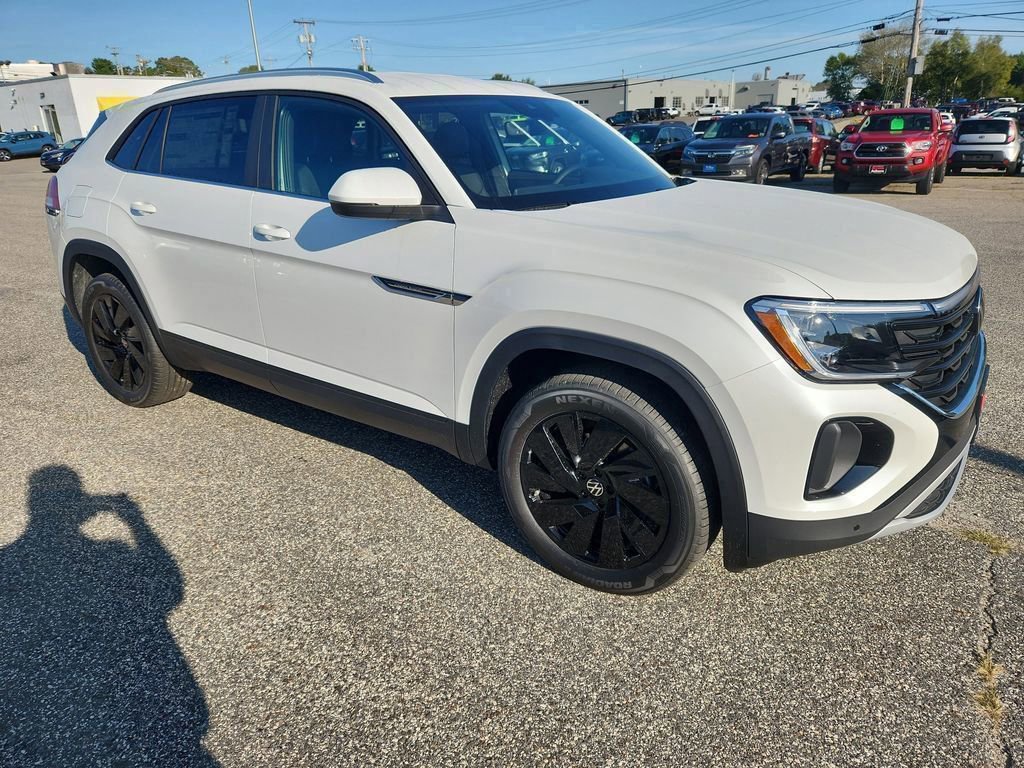 New 2026 Volkswagen Atlas Cross Sport SE image 1