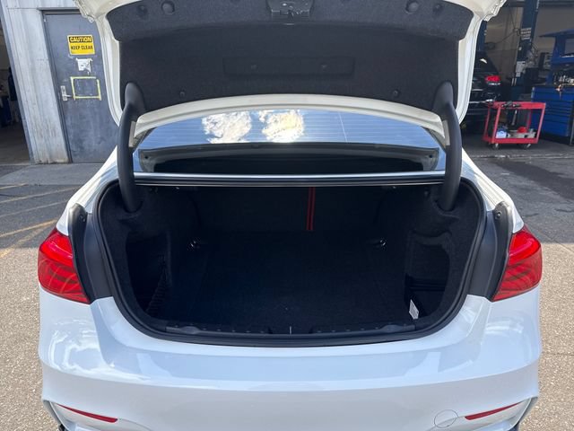 Used 2018 BMW M3 RWD image 12