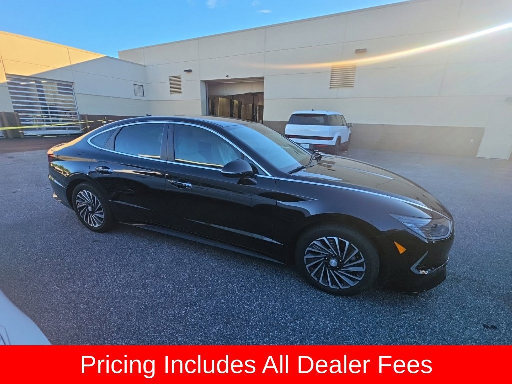 Used 2023 Hyundai Sonata SEL w/ Cargo Package FWD image 3