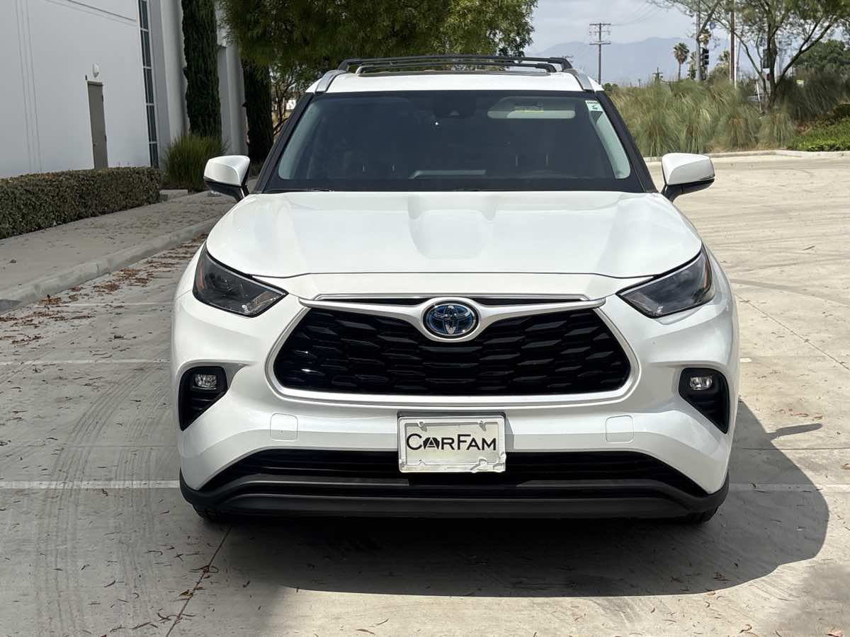 Used 2022 Toyota Highlander XLE FWD image 8
