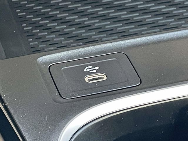 Used 2024 Mercedes-Benz CLA 250 image 11