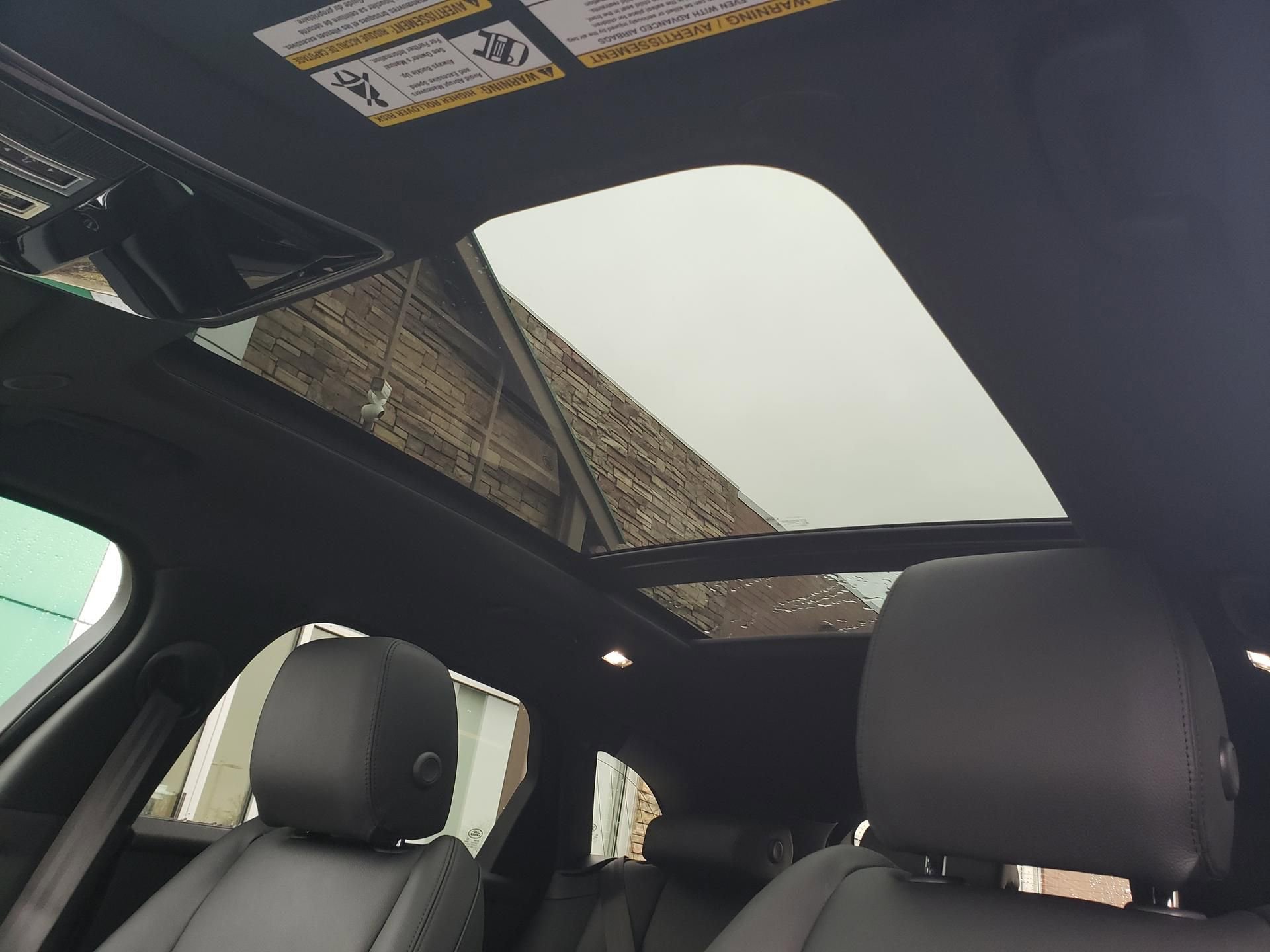 New 2026 Land Rover Range Rover Velar S image 21