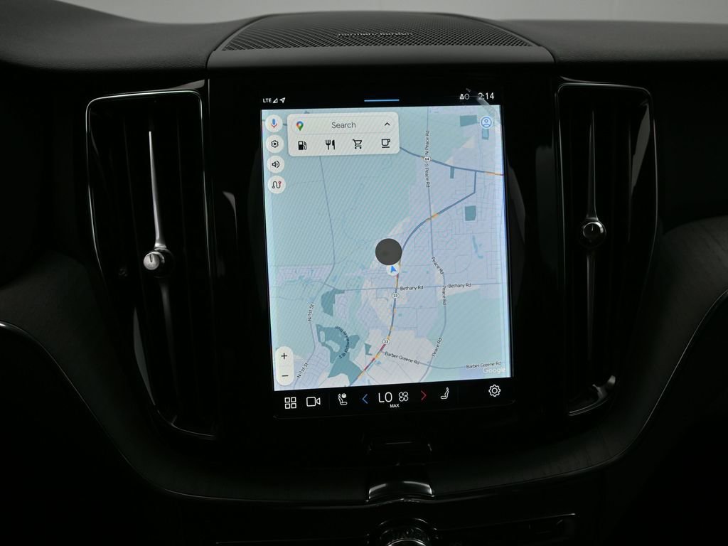 New 2025 Volvo XC60 B5 Plus w/ Protection Package Premier image 13