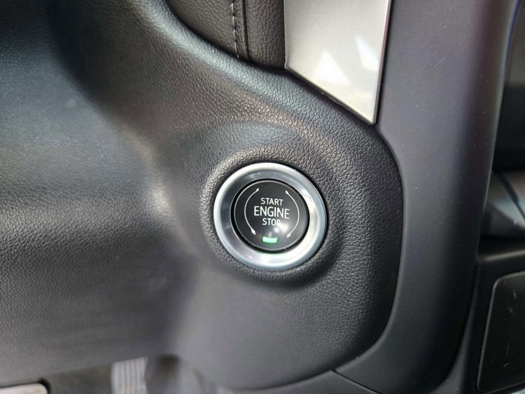 Used 2022 Chevrolet Silverado 1500 LT image 33