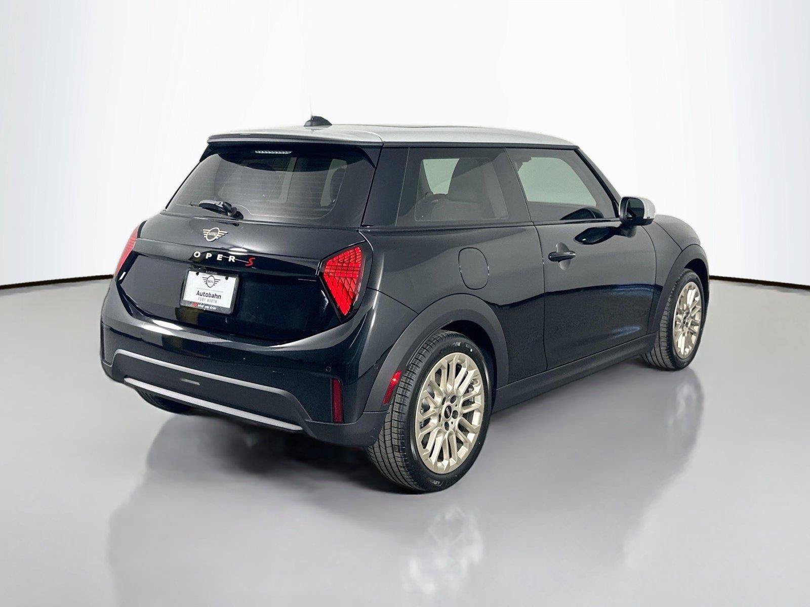 Used 2025 MINI Cooper S FWD image 4