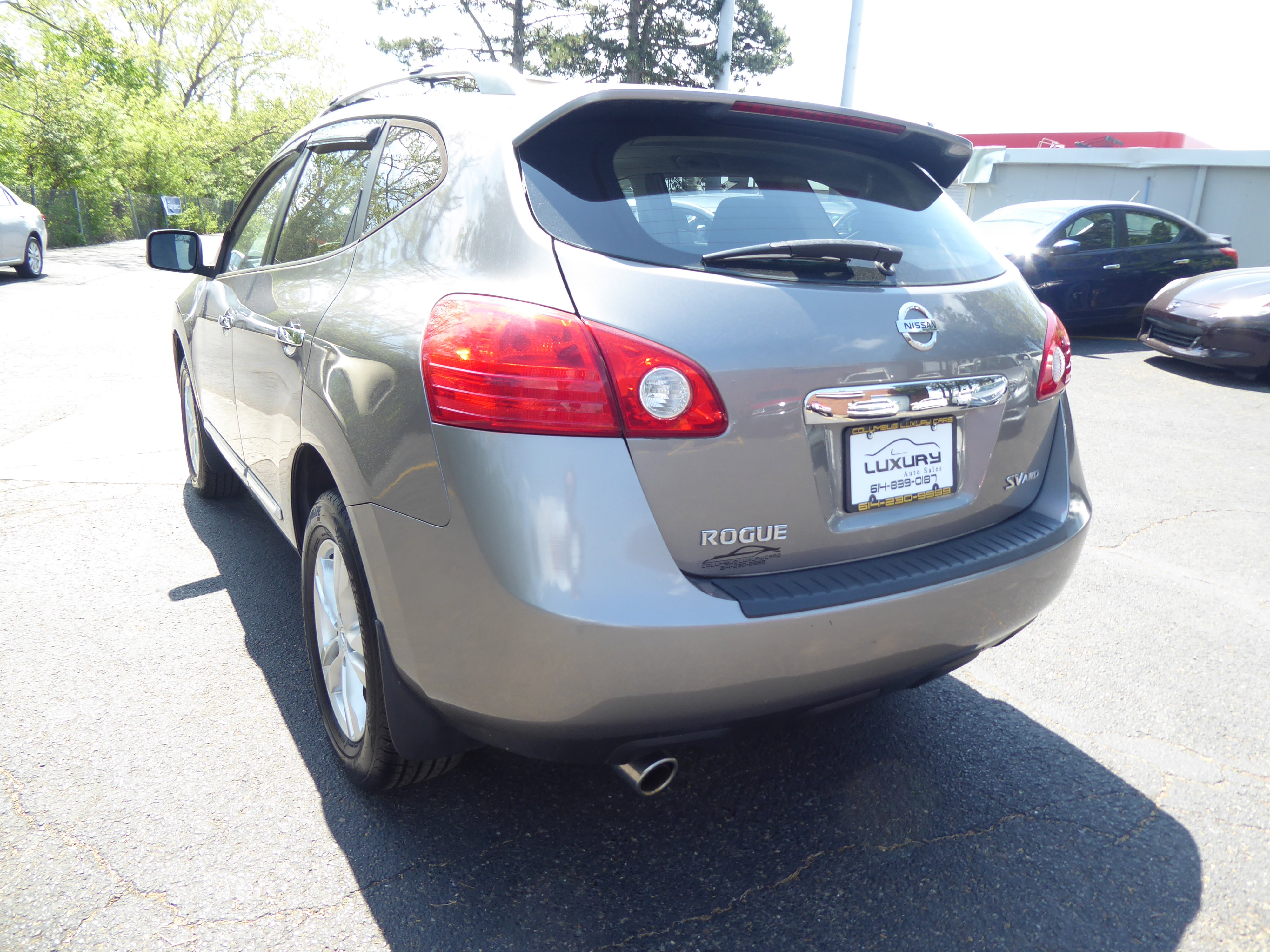 Used 2012 Nissan Rogue SV w/ Premium Pkg AWD/4WD image 8