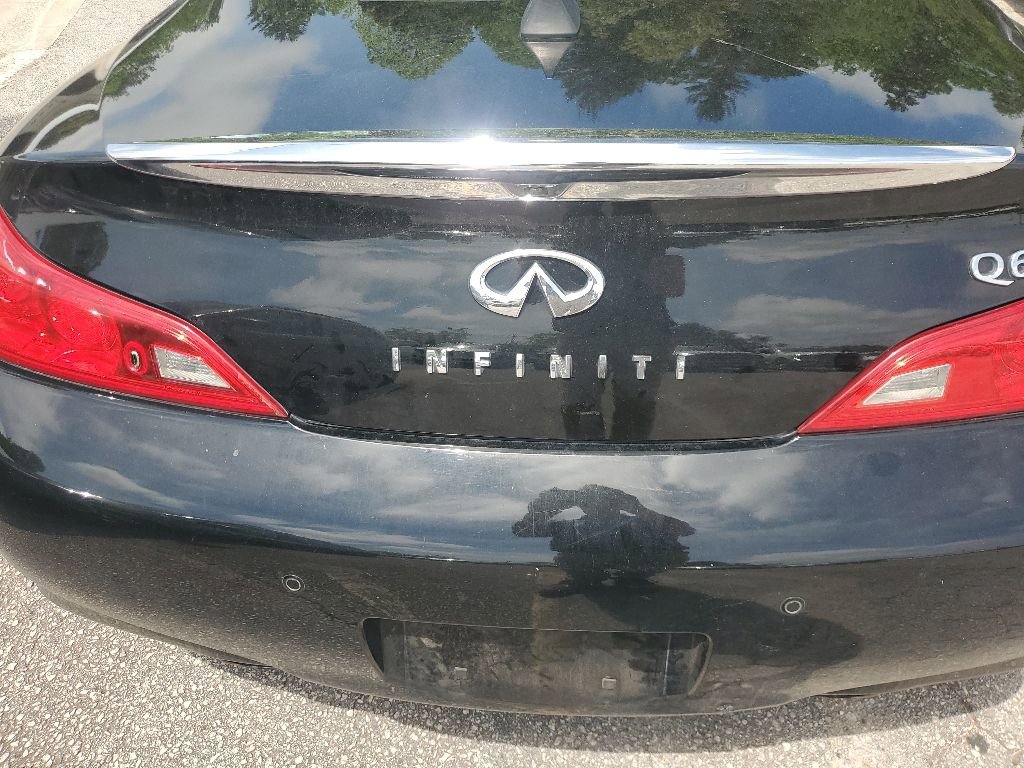 Used 2015 INFINITI Q60 Convertible w/ Premium Package RWD image 8