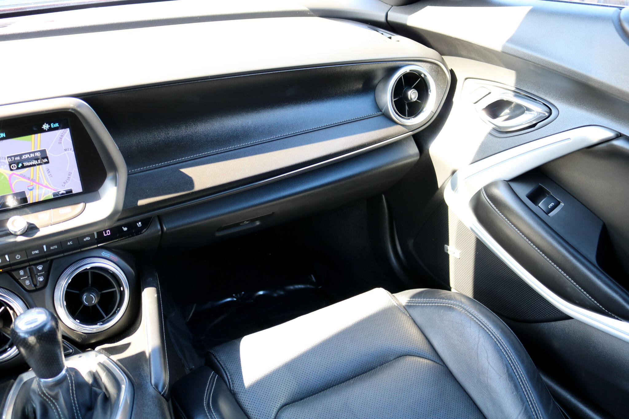 Used 2017 Chevrolet Camaro LT image 40