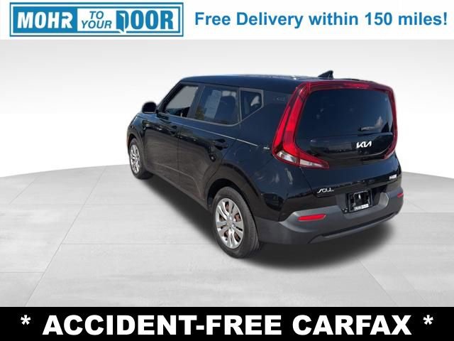 Used 2022 Kia Soul LX image 3
