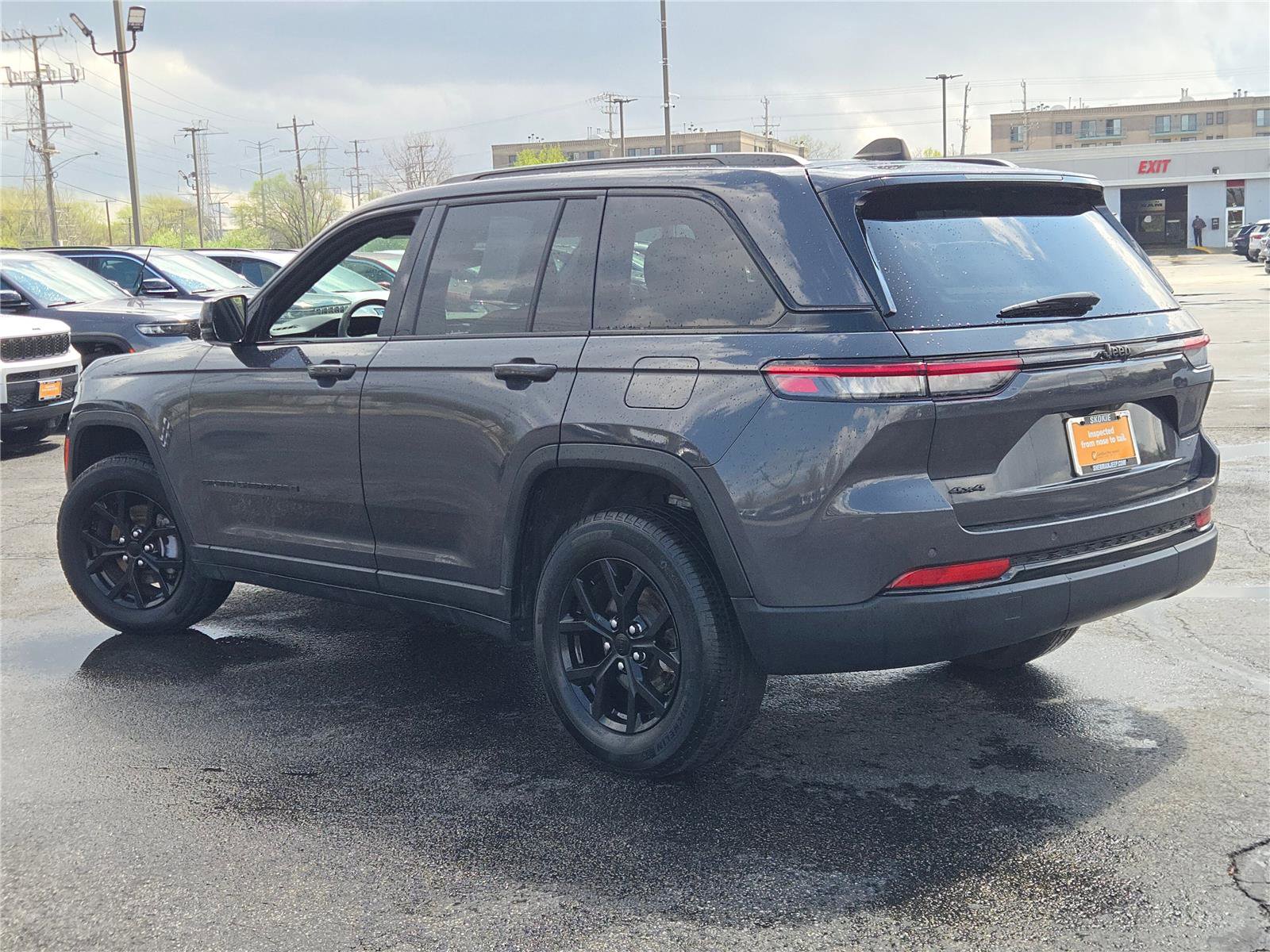 Used 2024 Jeep Grand Cherokee Altitude image 16