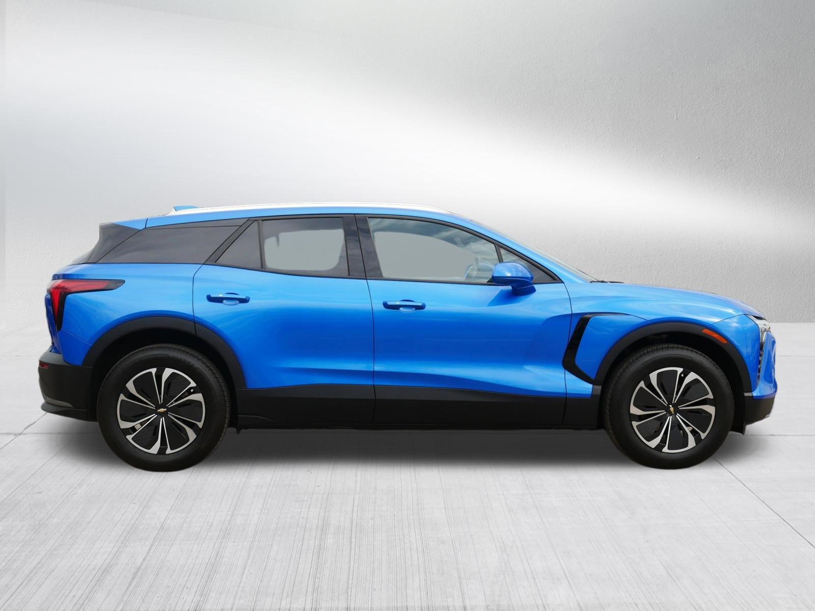 Used 2024 Chevrolet Blazer EV LT image 8