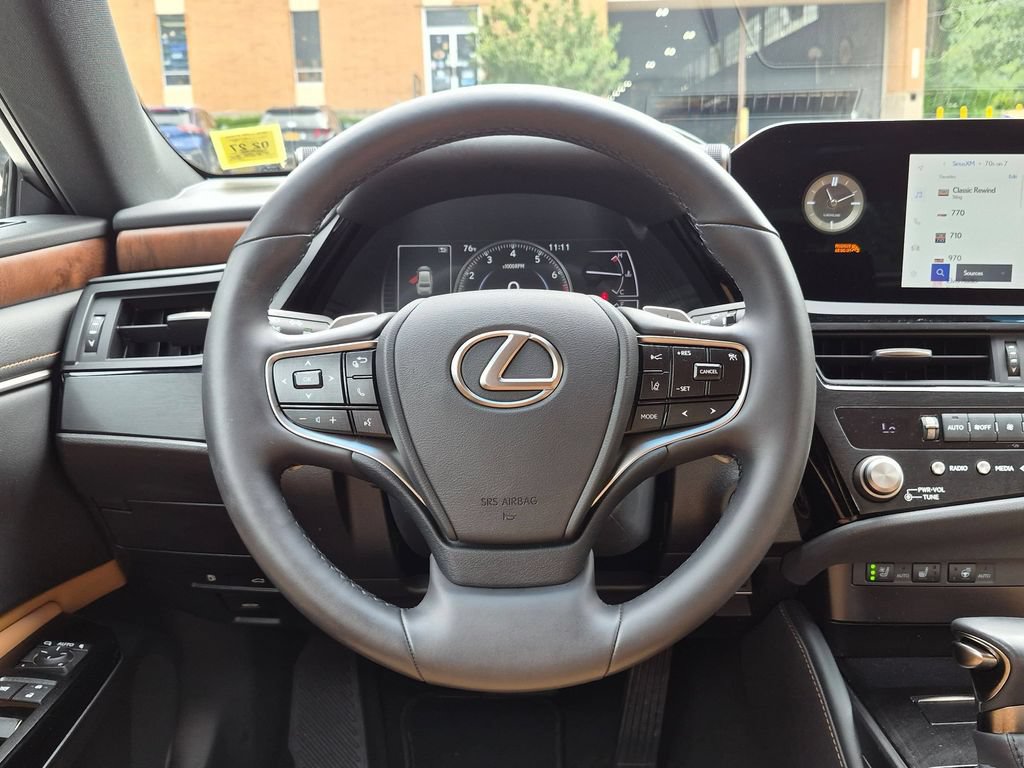 Used 2024 Lexus ES 350 w/ Premium Package FWD image 14