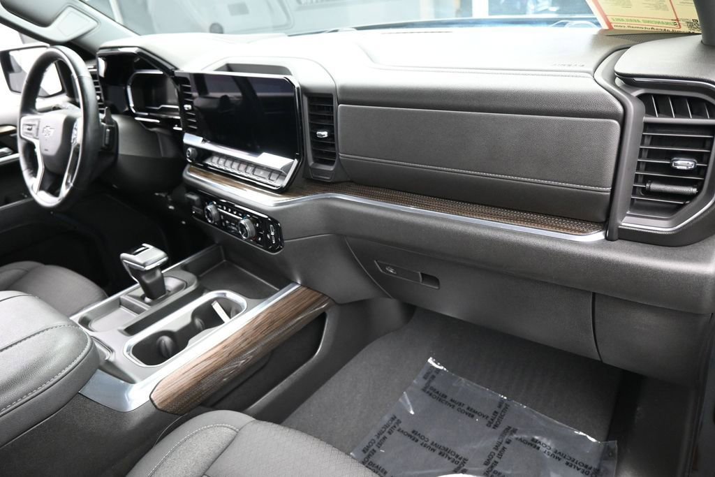 Used 2023 Chevrolet Silverado 1500 RST RWD image 43