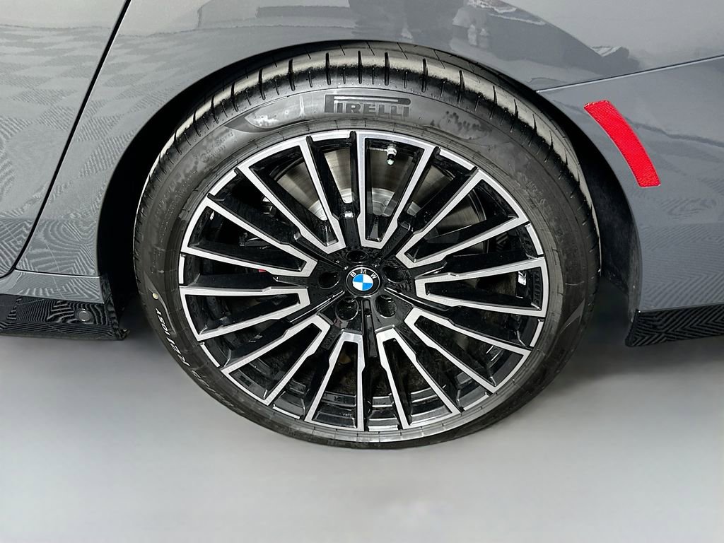 New 2026 BMW 760i xDrive w/ Executive Package image 23