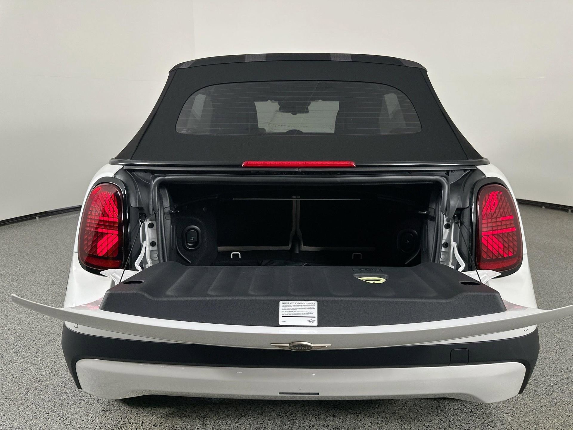 New 2026 MINI Cooper S image 28