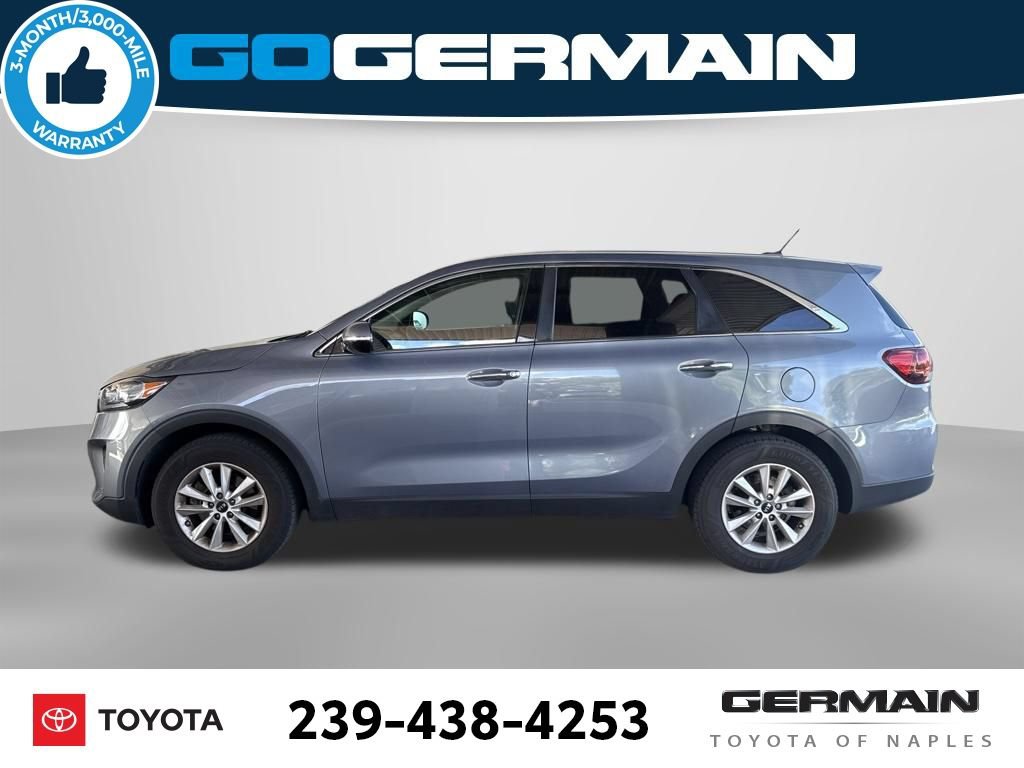 Used 2020 Kia Sorento LX FWD image 2
