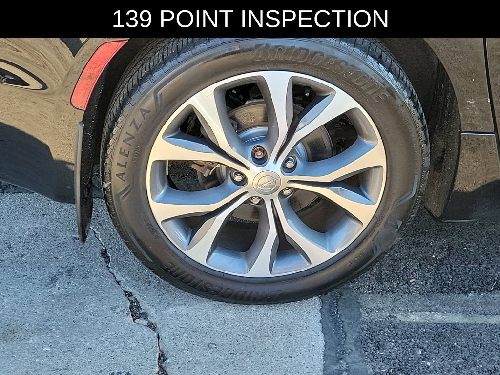 Used 2017 Chrysler Pacifica Limited w/ UConnect Theater Package FWD image 5