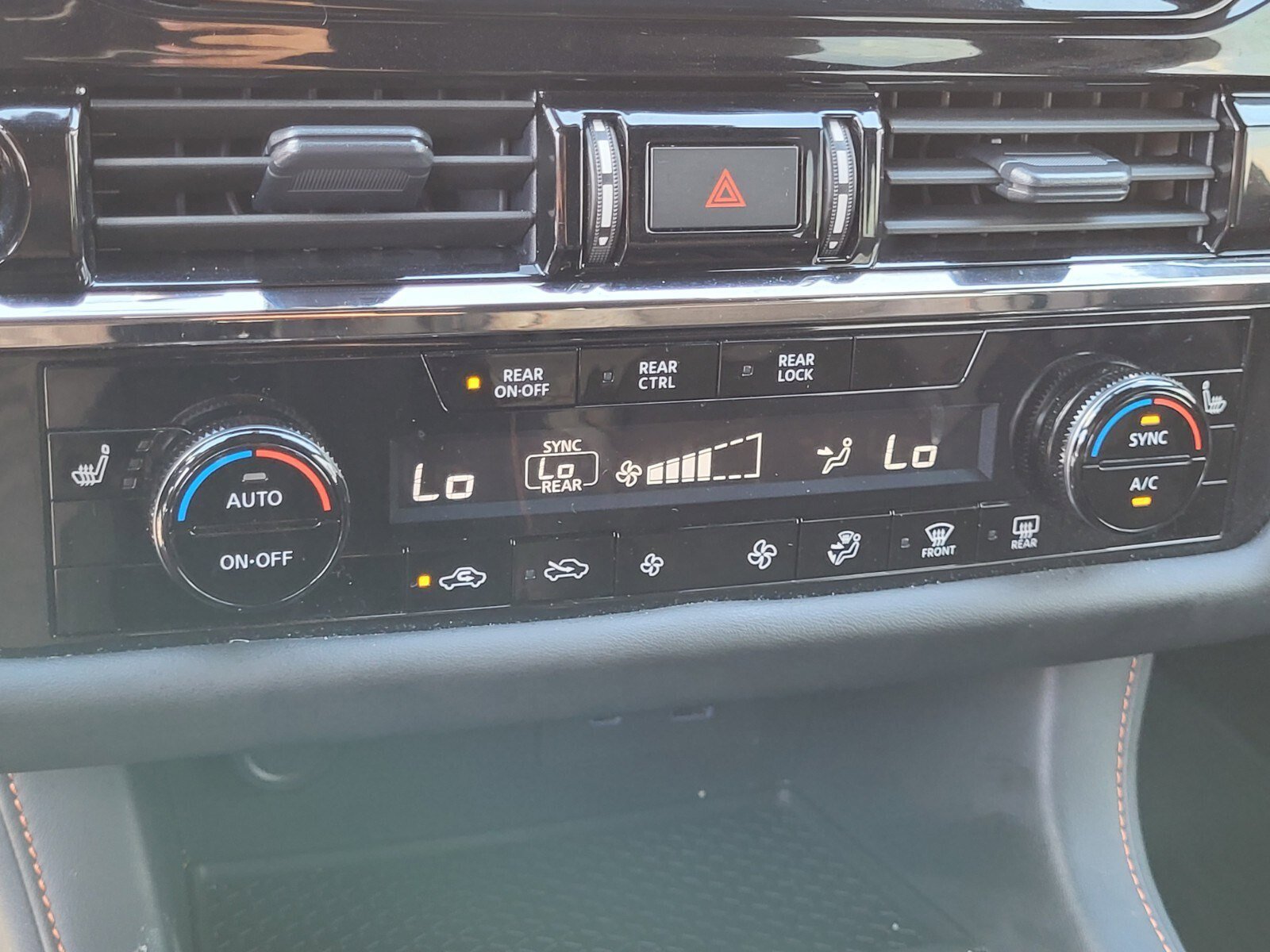 Used 2025 Nissan Pathfinder Rock Creek AWD/4WD image 22
