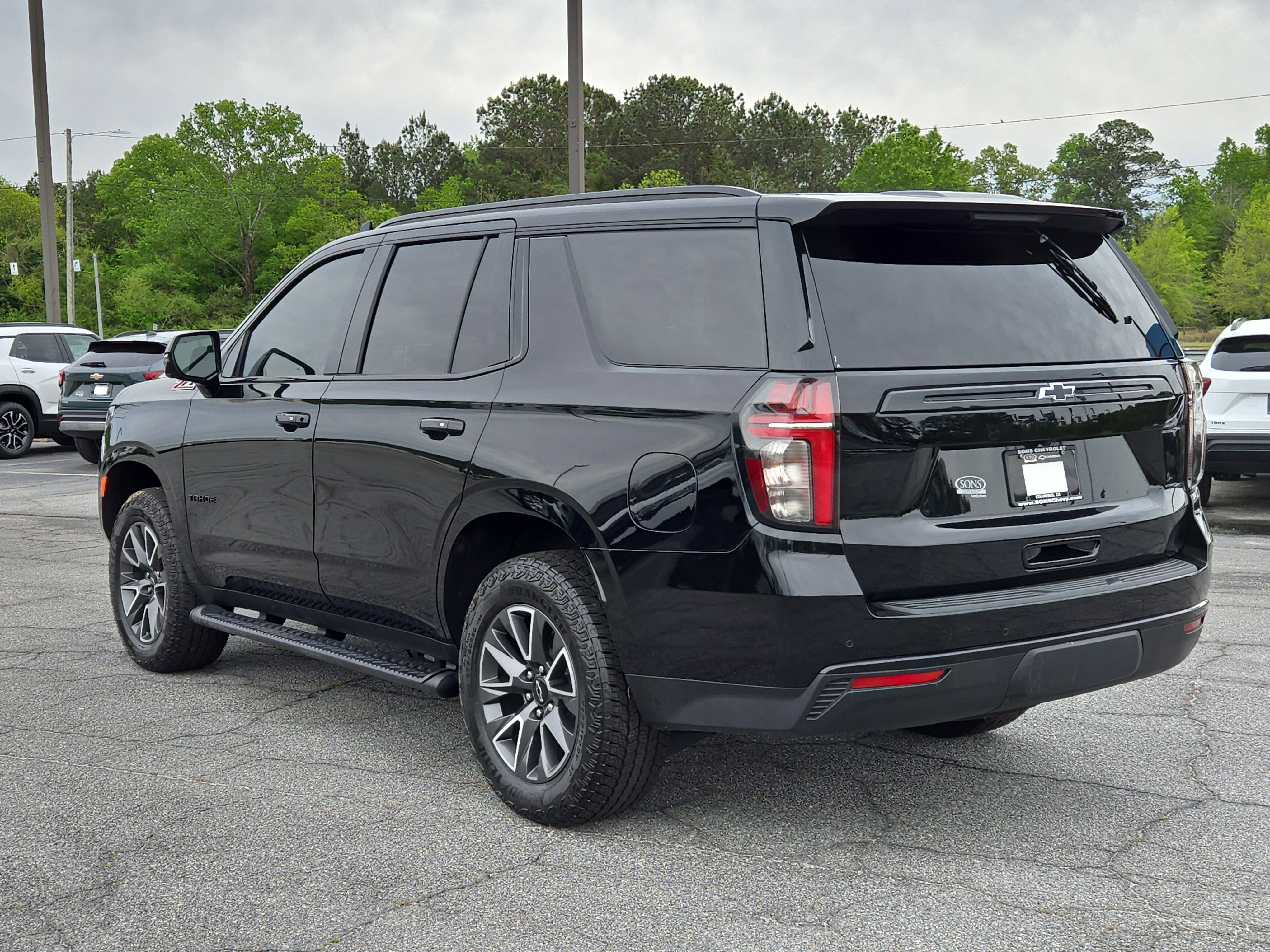 Used 2024 Chevrolet Tahoe Z71 w/ Luxury Package image 11