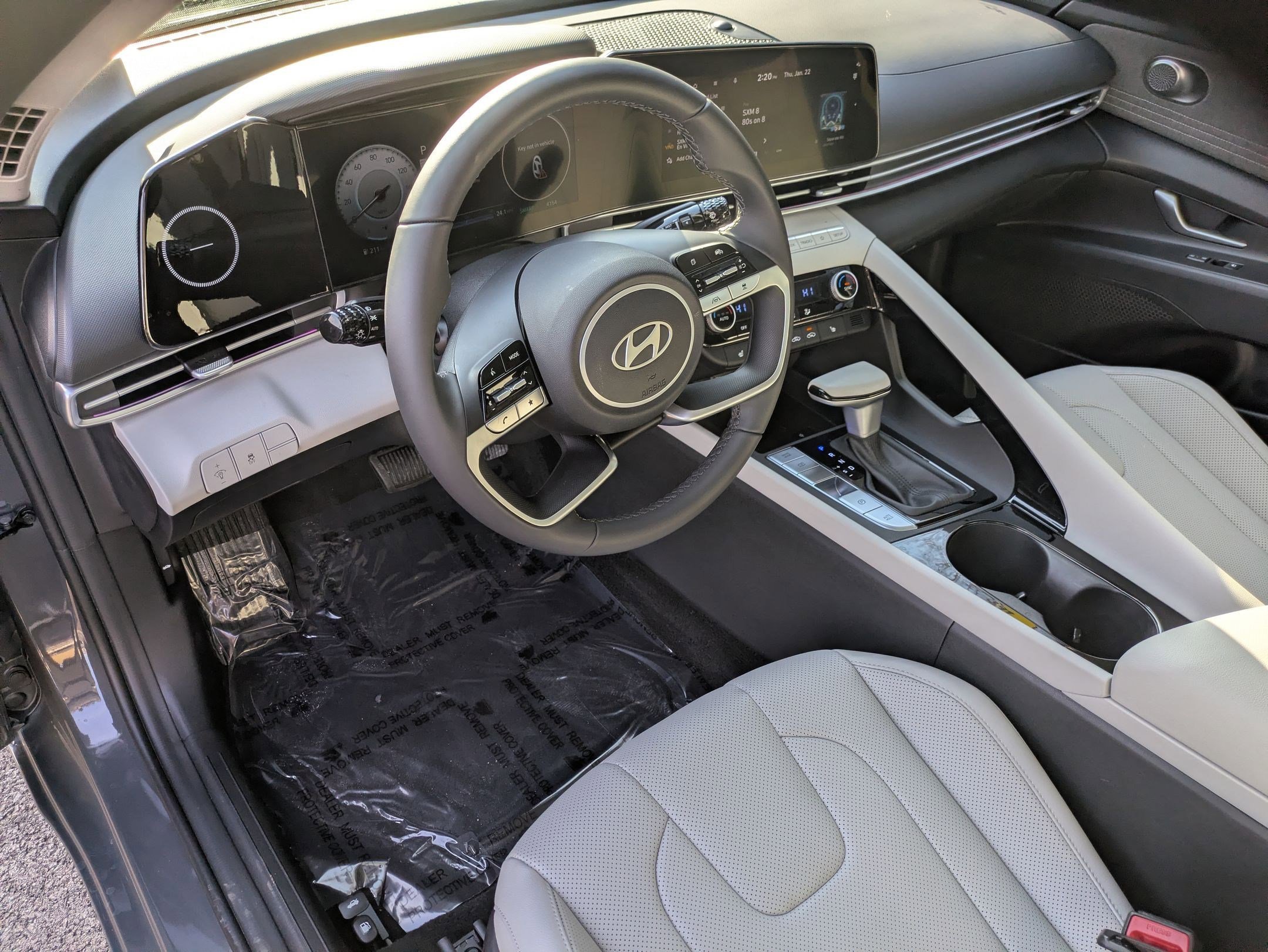 Certified 2025 Hyundai Elantra Limited image 11