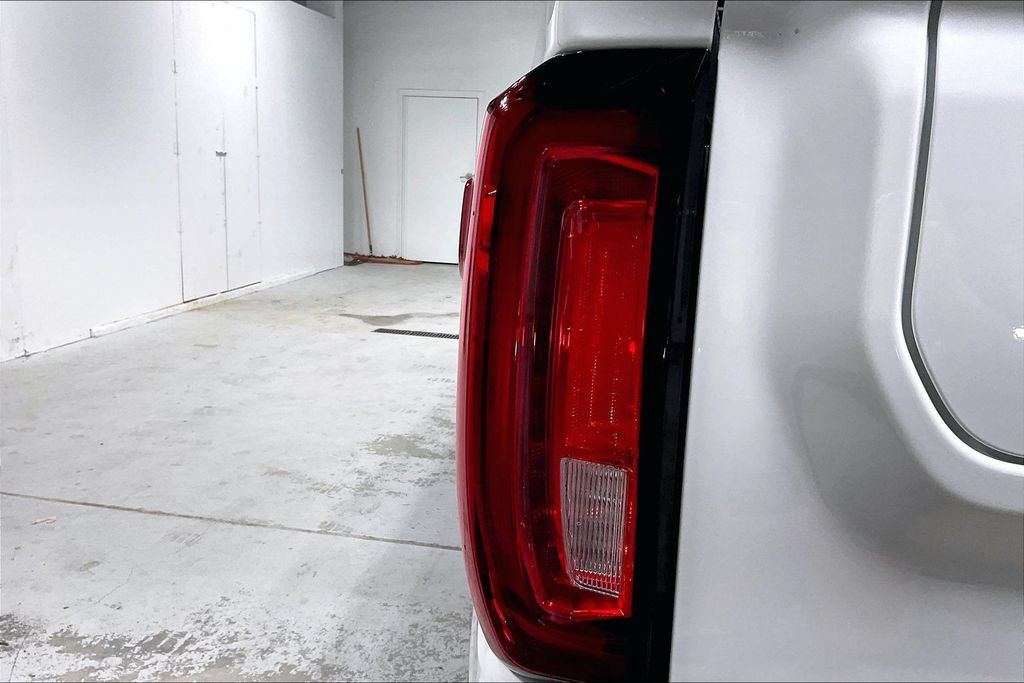 Used 2026 GMC Sierra 1500 AT4 w/ AT4 Preferred Package AWD/4WD image 39