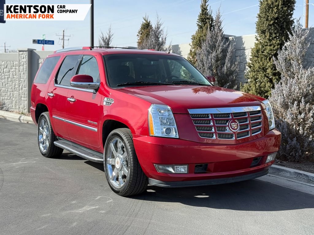 Used 2014 Cadillac Escalade Luxury image 13