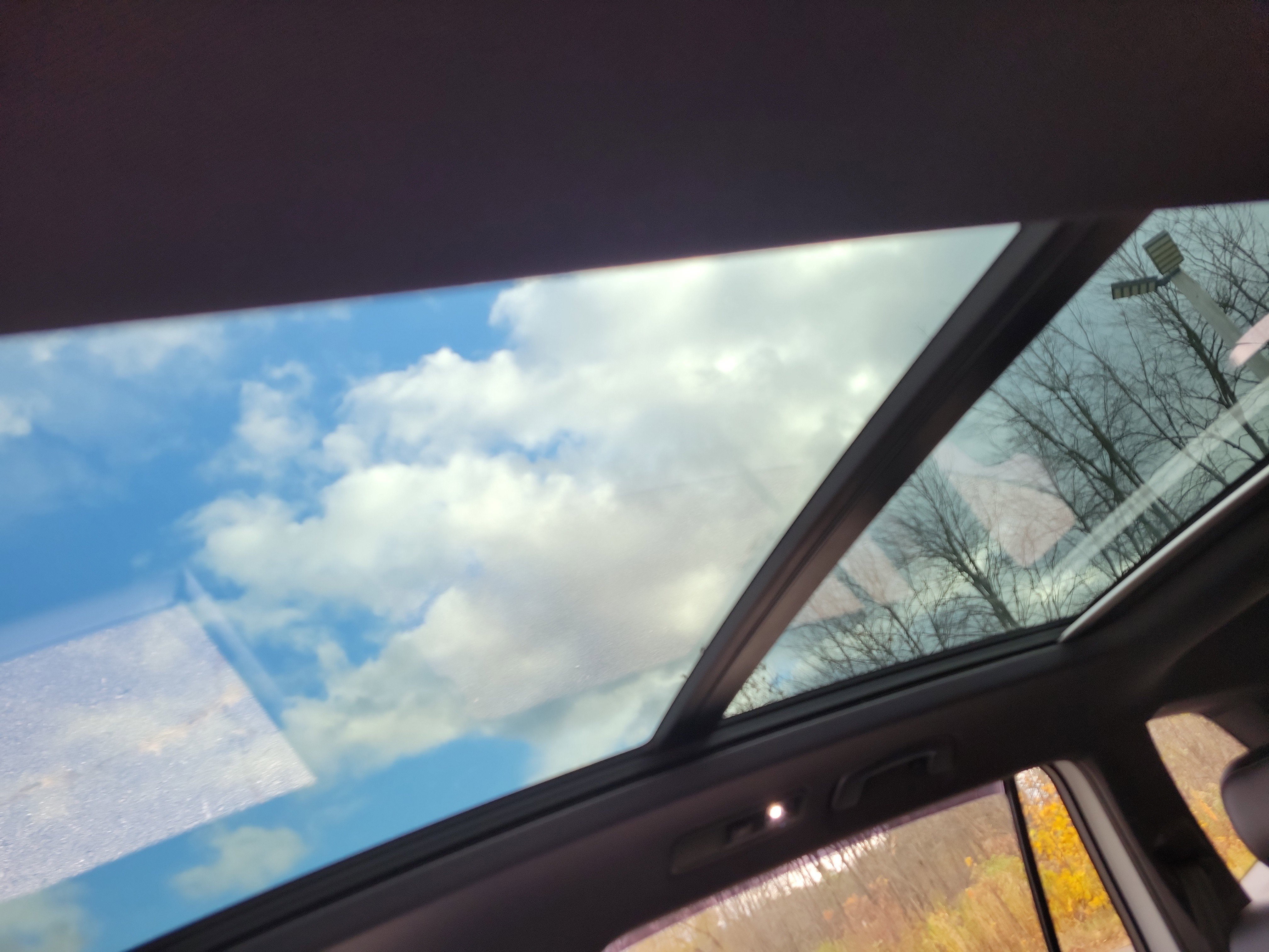 Used 2019 Volkswagen Tiguan SEL Premium R-Line image 28