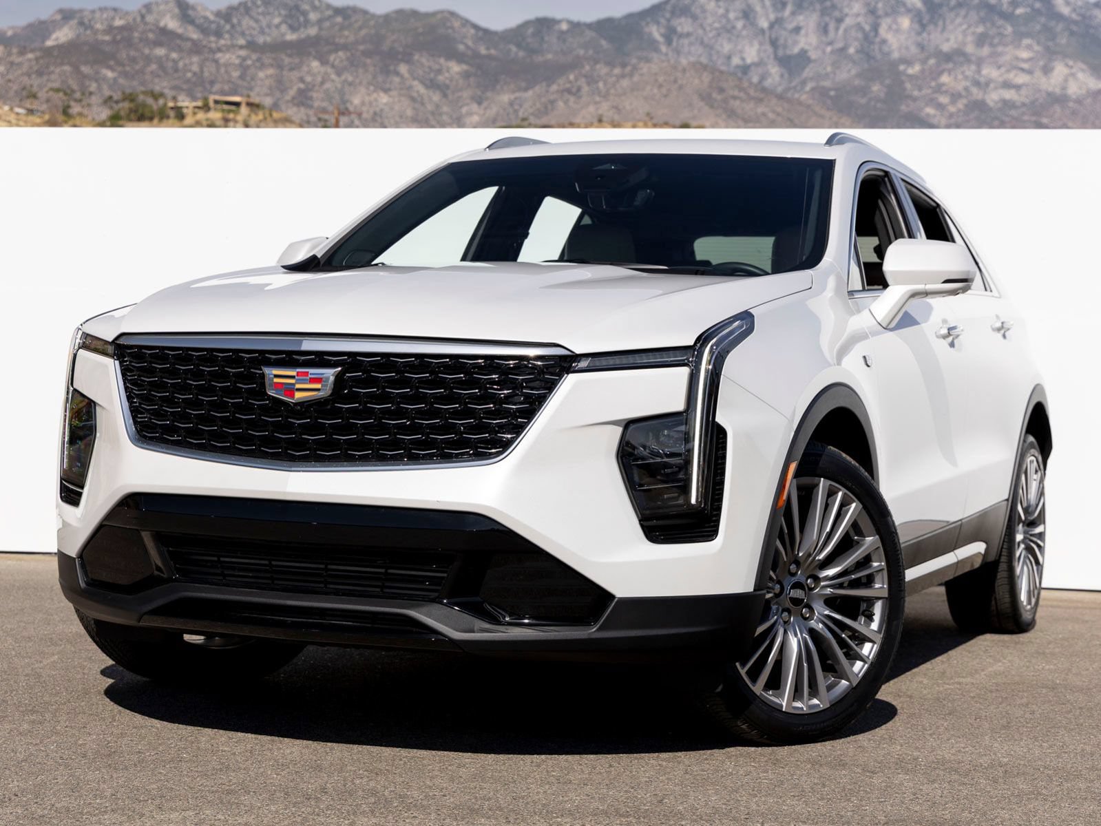 Used 2025 Cadillac XT4 Premium Luxury w/ Technology Package